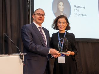 Olga Forné, CISO de Abertis, ganadora del premio a CISO del Año en los ‘CIO 100 Awards’