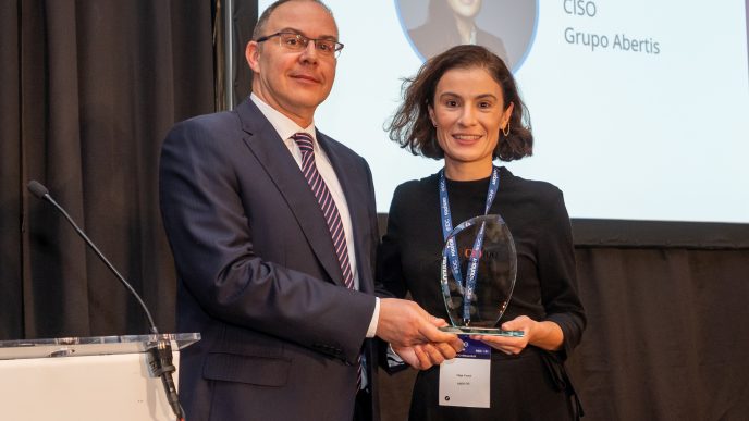 Olga Forné, CISO de Abertis, ganadora del premio a CISO del Año en los ‘CIO 100 Awards’